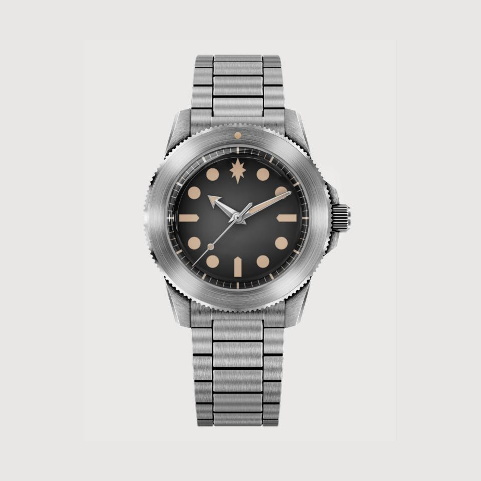 Marinor - Ghost | Scratch-Resistant Steel Dive Watch – Héron