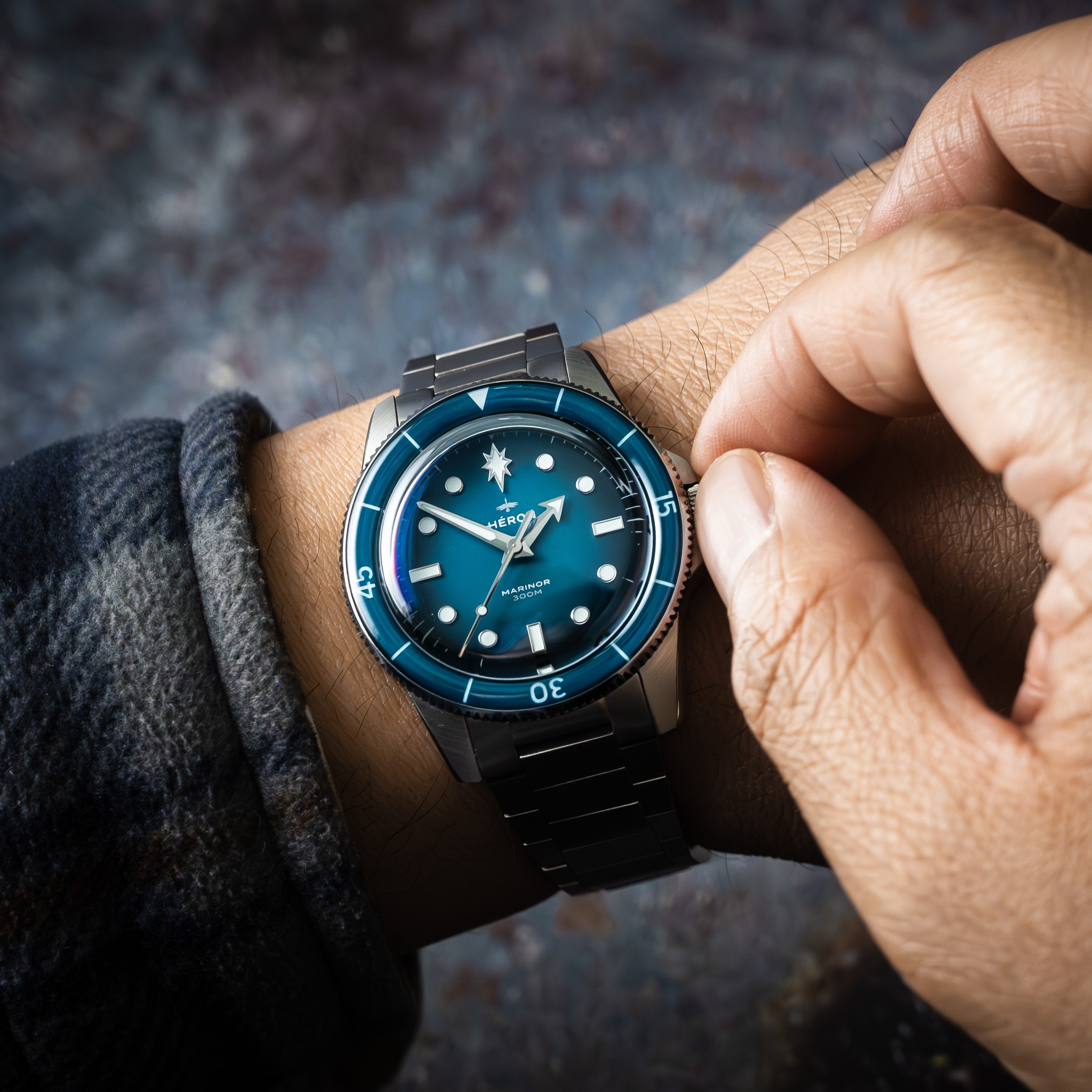 Marinor - Caribbean Blue | Virtually Scratch-Proof – Héron Watches