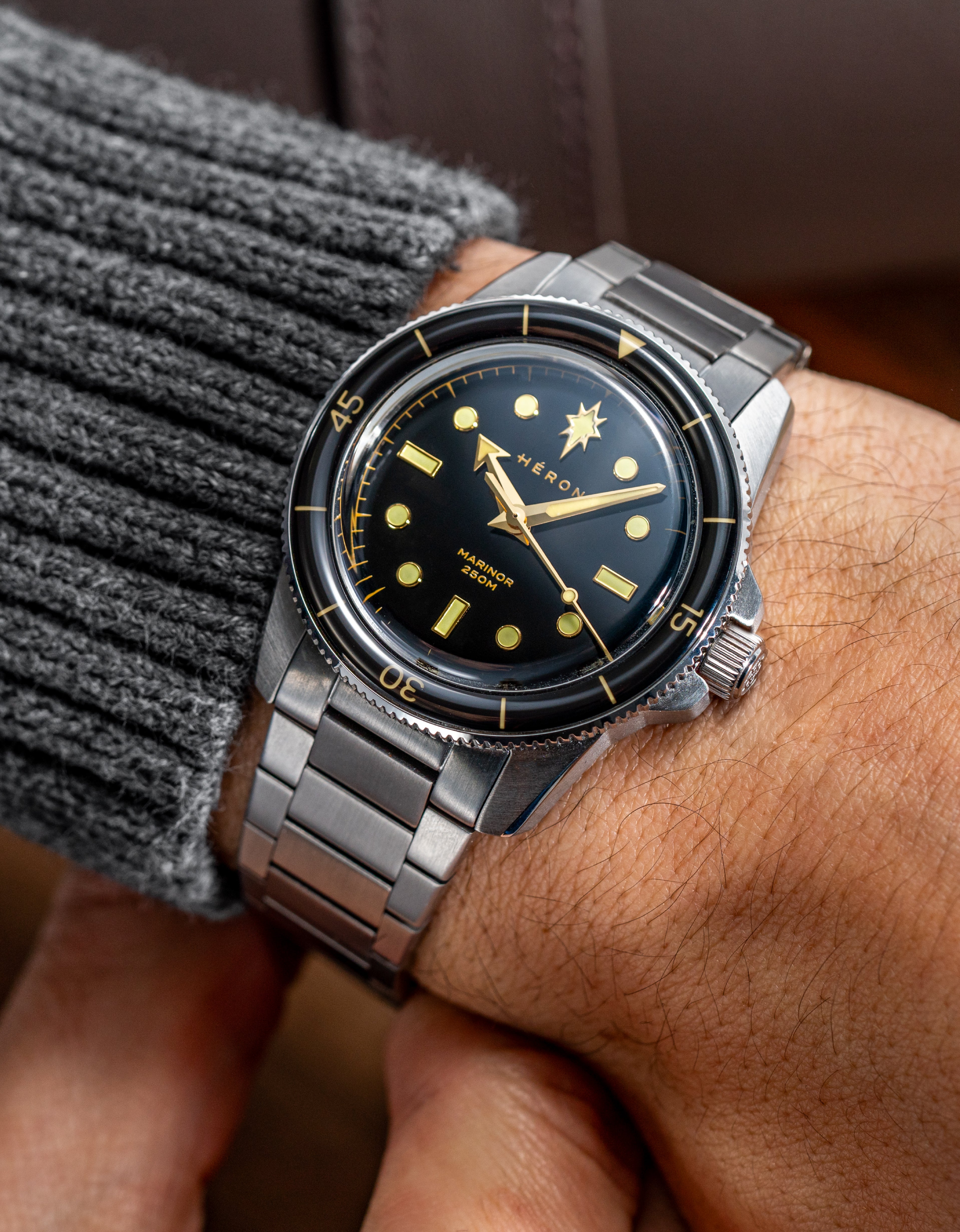 Marinor - Gilt & Black | Virtually Scratch-Proof – Héron Watches Inc.
